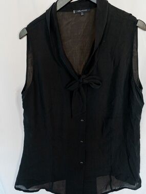Anne Klein 100% Silk Sleeveless V Neck Tie Front Blouse Black Size 14